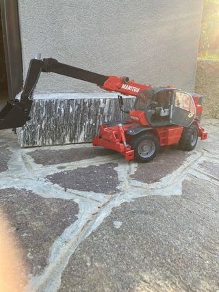 Manitou MRT 3050+ Bruder