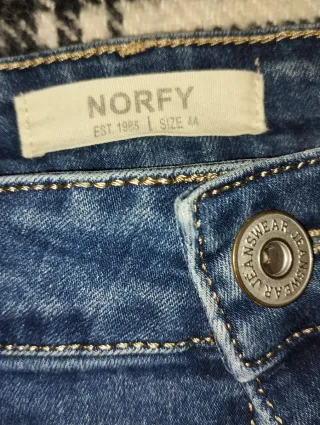 Pantalones vaqueros elásticos cómodos