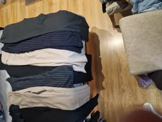 Lote Ropa Talla M: Mono Negro y Pantalones (lote3)