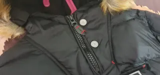 Abrigo Canadian Peak Negro Mujer. Talla 16 años