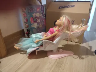Casa valigetta, cavallo Barbie, moto grande Barbie
