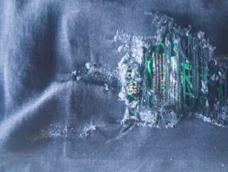 Jeans strappati uomo