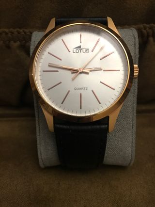 Reloj Lotus Unisex Dorado y Negro