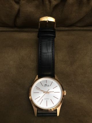 Reloj Lotus Unisex Dorado y Negro