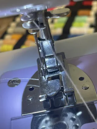 Mini Máquina de Coser Rosa para Principiantes