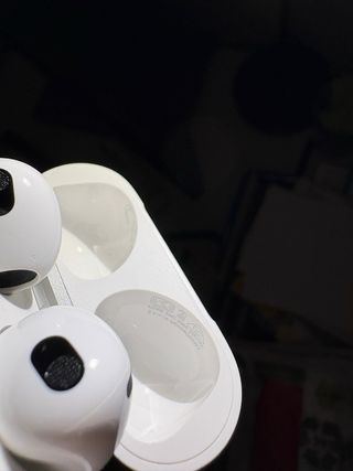 AirPods 3ª Gen. Scatola e cavo inclusi