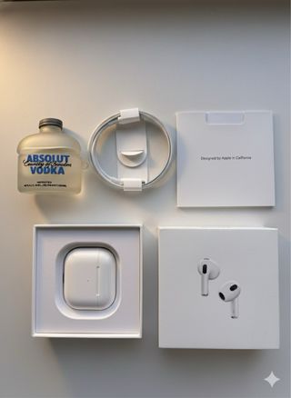 AirPods 3ª Gen. Scatola e cavo inclusi