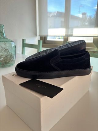 Moncler Zapatos de ante negros