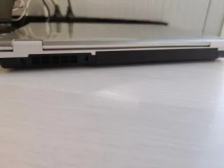 Portátil LG E500 Plata