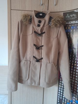 Trenca, Parka, talla M. Marca Stradivarius.
