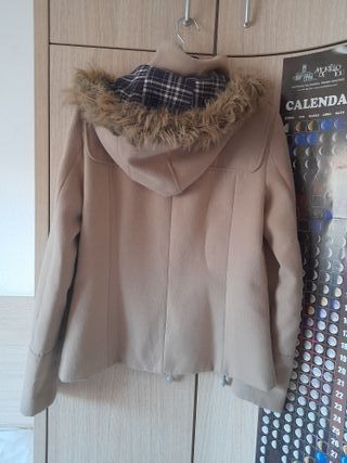 Trenca, Parka, talla M. Marca Stradivarius.