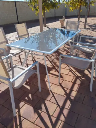Mesa de jardín con 6 sillas