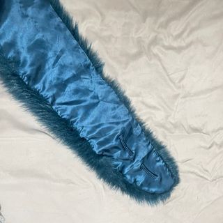 Cuello de peluche azul
