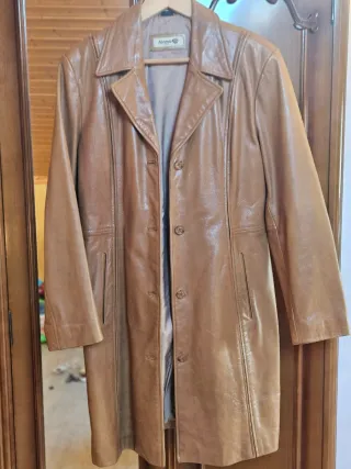 Abrigo de piel marrón Fórmula Joven
