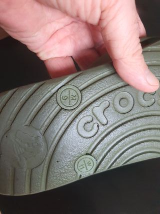 Chanclas Crocs Verdes  Unisex Talla 42