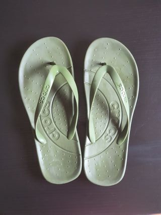 Chanclas Crocs Verdes  Unisex Talla 42