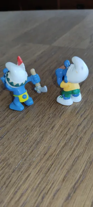 Coppia di Puffi Indio e Golosone