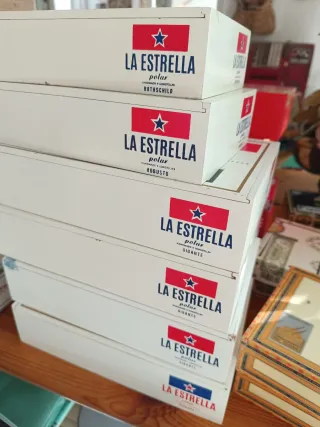 Scatole vuote di sigari La Estrella