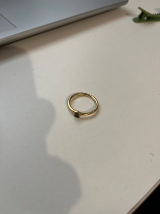 Anillo Tous Dorado con Piedra Verde