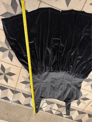 Vestido corsé terciopelo Zara T.S