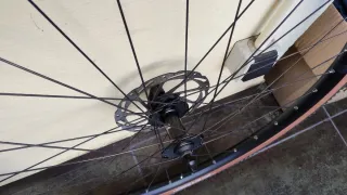 Ruedas Gravel Cube con cubierta Schwalbe G-One