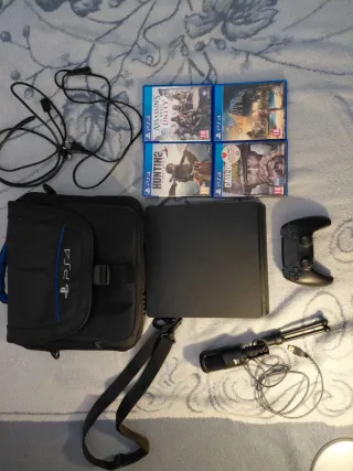 Consola PS4 Slim Negra + Accesorios