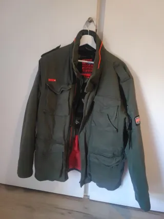 Chaqueta Superdry verde militar