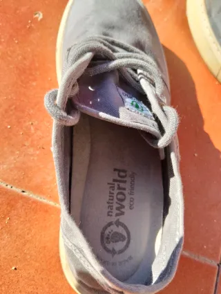 Zapatos Natural World grises talla 40