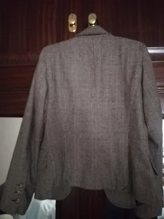 Americana cuadros marrón y gris