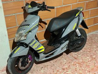 Yamaha Jog 50 RR Gris y Amarillo