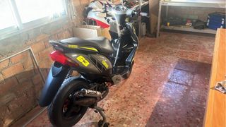 Yamaha Jog 50 RR Gris y Amarillo