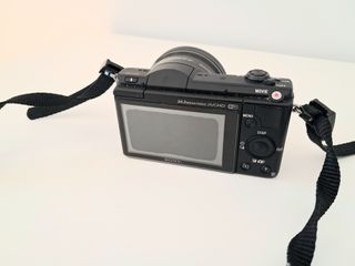 Cámara Sony A5100 Negra