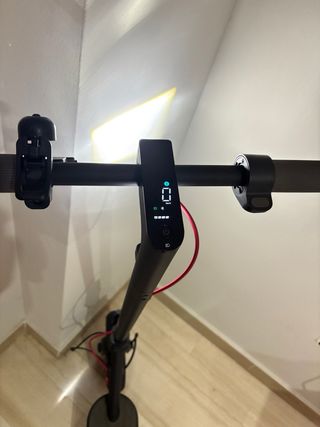 Patinete Eléctrico Xiaomi + Casco + Cargador