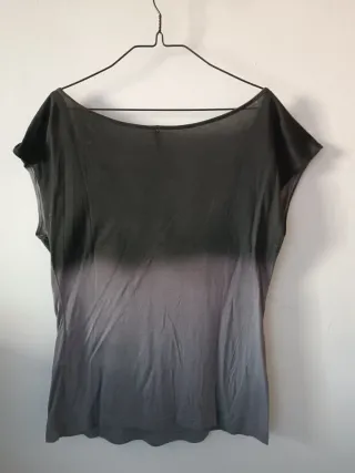 Camiseta Naf Naf gris talla M