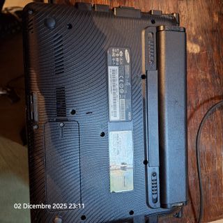 Samsung NB30-JA01 Netbook Intel Atom 10