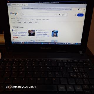 Samsung NB30-JA01 Netbook Intel Atom 10