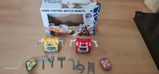 Robot de Batalla Controlado a Mano