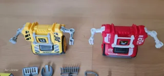 Robot de Batalla Controlado a Mano