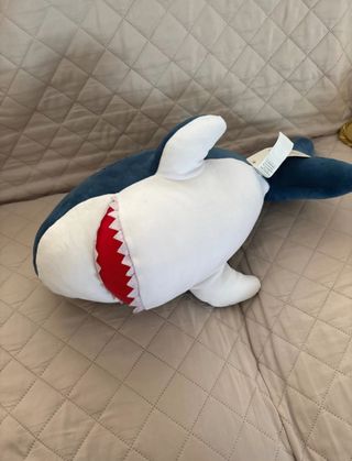 Peluche squalo blu