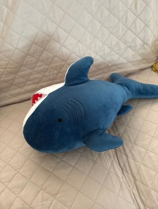Peluche squalo blu