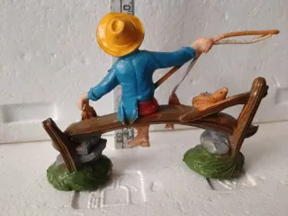 Diorama vintage presepe pescatore con pesci