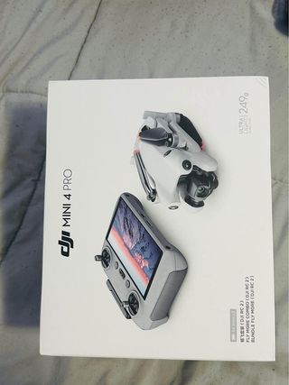 DJI Mini 4 Pro Fly More Combo