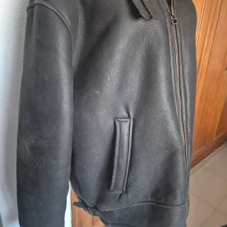 Chaqueta de cuero marrón / 424