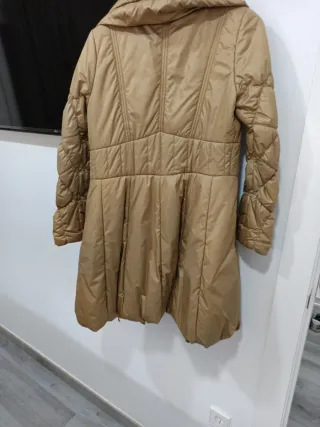 Abrigo AC plumas mujer beige