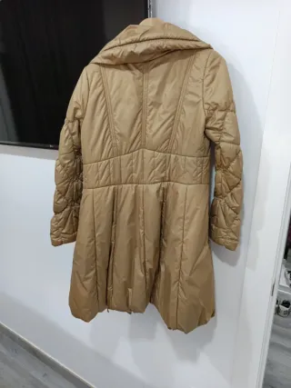 Abrigo AC plumas mujer beige