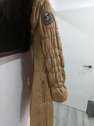 Abrigo AC plumas mujer beige