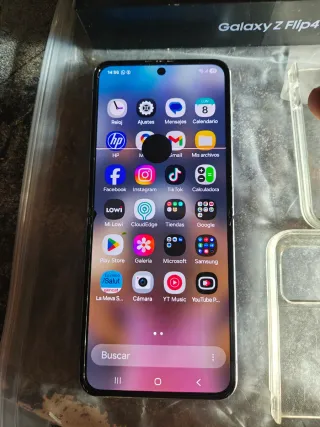 Samsung Galaxy Z Flip 4