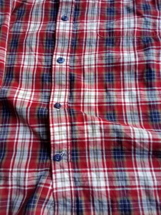 Camisa de cuadros roja y azul de la marca lloyd’s