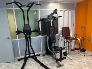 Equipamento de ginásio completo