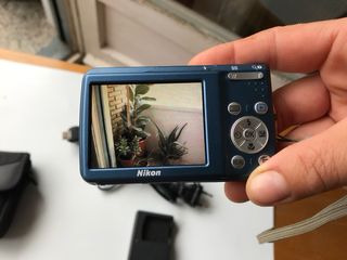 Cámara Nikon Coolpix Azul + Accesorios